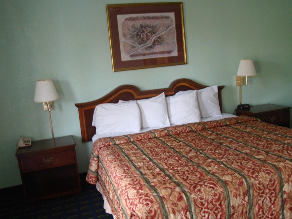 Budget Inn Mount Airy ห้อง รูปภาพ