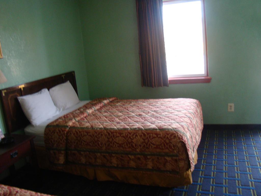 Budget Inn Mount Airy ห้อง รูปภาพ